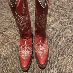 Girls real cowgirl boots never worn size 8.5
